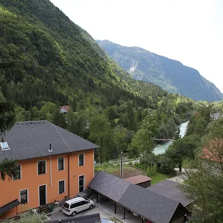 Hiša za goste Guest House Mystic River 2*